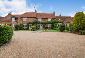 2, Wheelers Yard, Tring Road, Long Marston, Tring HP23 4FL