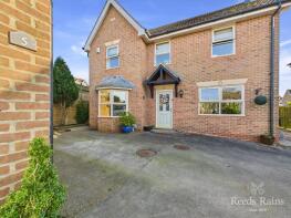 5, Chapel Fields, Hull HU11 4JN