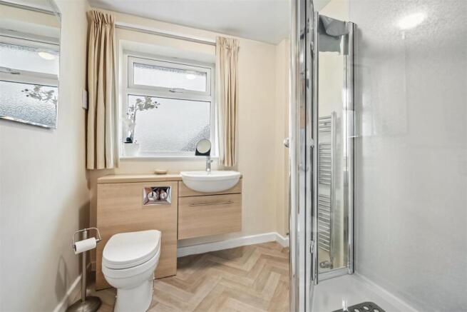 Shower Room.jpg