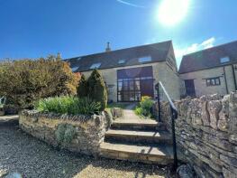 6 The Gate House, Priors Court, Cirencester GL7 7BB