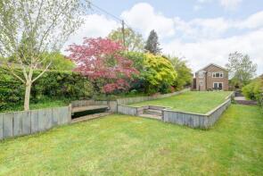 Meadows End, Vicarage Road, Etchingham TN19 7LH
