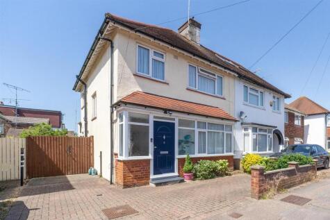 Brownlow Road, Borehamwood