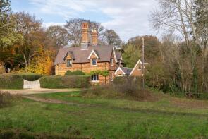 3, Fox Cottages, Ranmore Common Road, Dorking RH5 6SR