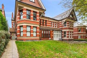 2, Francis House, Pen-y-lan Road, Penylan, Cardiff CF23 5HU