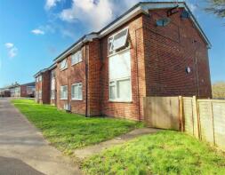 8, Glebe House, School Lane, Essendon, Hatfield AL9 6JR