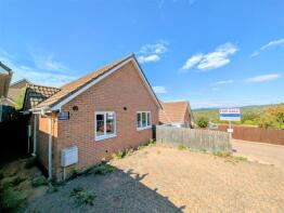 37, Princess Royal Road, Lydney GL15 6NG