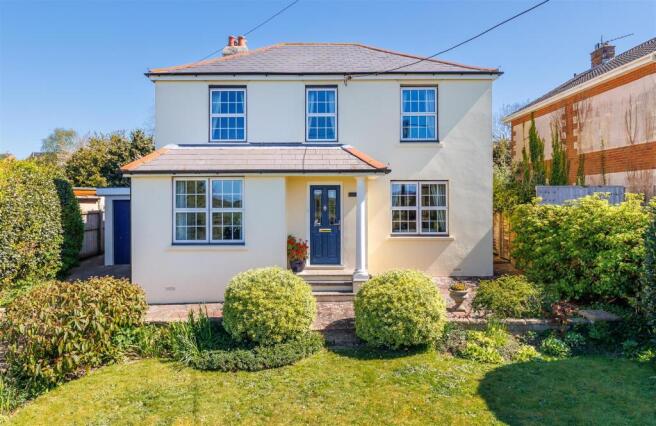 Gurnard home with garage and gardens