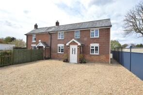 Spinaway, Wootton Road, Lymington SO41 6FU