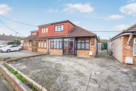 Briscoe Road, Rainham, Havering, London, RM13