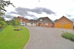 Oakview, Claypits, Stonehouse GL10 3AJ