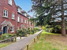 16, Lister Close, Exeter EX2 4SD