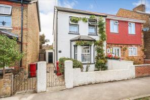 92, The Crescent, Slough SL1 2LG
