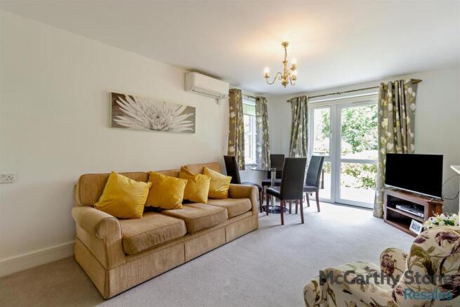 8697179-interior06-800.jpg