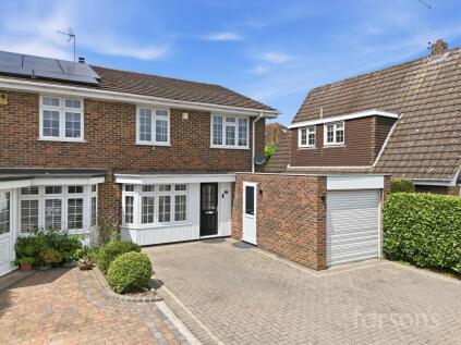 Willowdene, Pilgrims Hatch, CM15