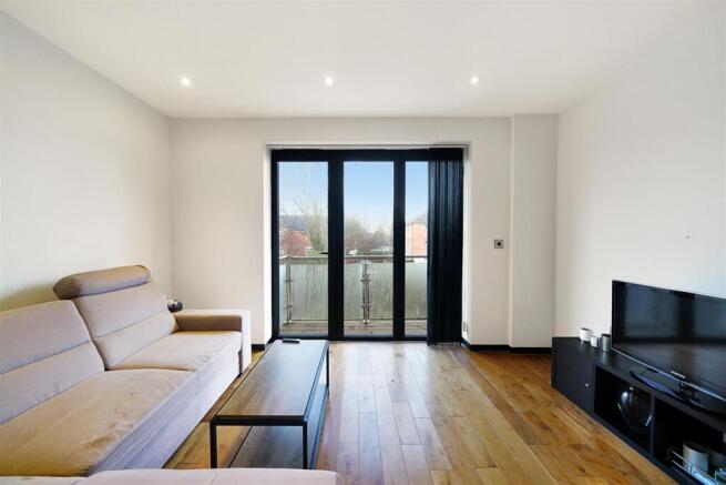 Flat 21, Crystal Court - LdtUymYYWDemqRycnIKv.jpg