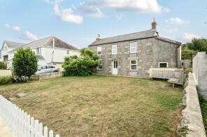 14 Greystones, Glebe Row, Hayle TR27 5AJ