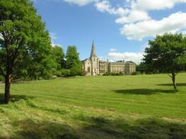 Flat 10, Sherborne House, Road From Ash Hole Road To War Memorial, Cheltenham GL54 3DZ