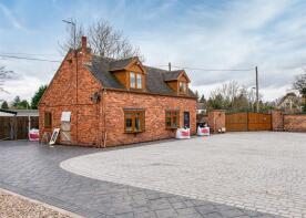 Granary Cottage, Dark Lane, Wolverhampton WV10 7PN