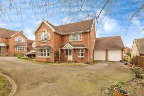 2, Sunny Hill Close, Wrenthorpe, Wakefield WF2 0BZ