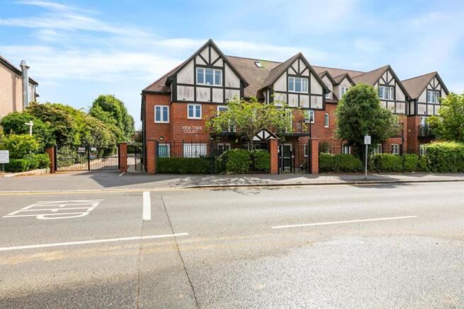 14-f7f923 Yew Tree Court -63-medium.jpg