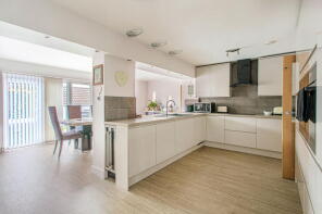 60, Milford Avenue, Bristol BS30 5PR