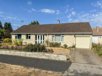 Pembroke Green, Lea, Malmesbury