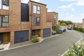 7, Grays Crescent, Newhaven BN9 9FE