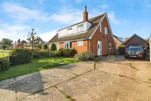4, Glebe Road East, Lowestoft NR33 7QX