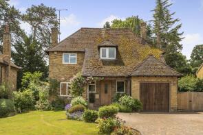 7, St James Close, Pangbourne, Reading RG8 7AP