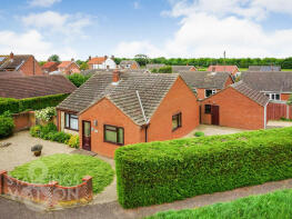 Quiraing, Youngs Crescent, Freethorpe NR13 3XA