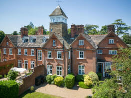 Flat 1, Ranmore Place, Ranmore Common, Dorking RH5 6SX