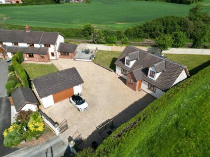 2 Burcott Cottages, Roman Road, Hereford, Herefordshire, HR1 1JL