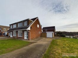 2, Beech Avenue, Bradley, Wrexham LL11 4DG