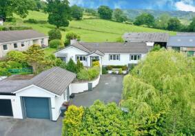 Cwm Hyfryd, Town Hill, Llanrwst LL26 0NF