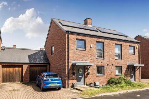 Fowler Way, Uxbridge, UB10