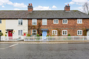 3, Wharf Cottages, Station Road, Padworth, Reading RG7 4JN