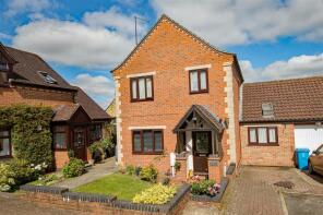 6, Manor Court, Market Harborough LE16 8TL