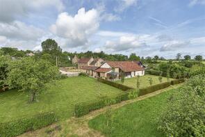 Manor Grange, Hewish Lane, West Crewkerne, Crewkerne TA18 8QT