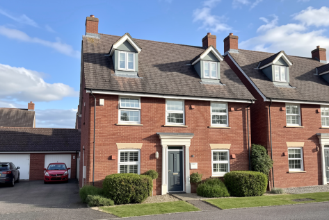 Campion Avenue, Stotfold, Hitchin, SG5