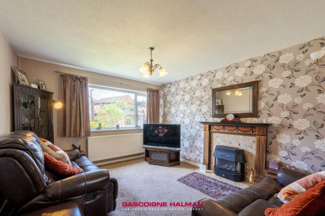 Sitting Room/Dining Room