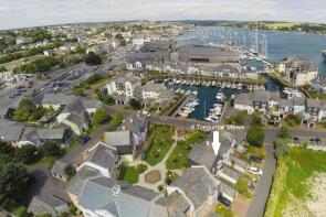 4, Tregunter Mews, Port Pendennis, Falmouth TR11 3XJ