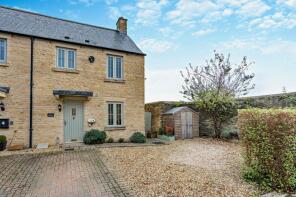 5, The Grove, High Street, Fairford GL7 4FD