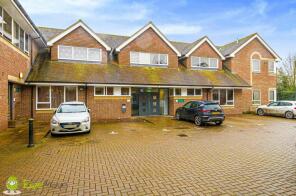 3, Waterloo House, Basingstoke Road, Reading RG7 1QF