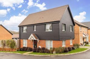 7, Mead Lane, Crawley RH10 4AY