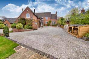 Hollycroft, Shirley Lane, Ashbourne DE6 3GB