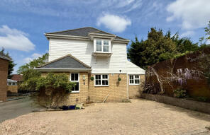 1, Stable Close, Epsom KT18 6HH