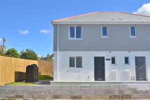 Tredeljosh, Higher Lane, Mawgan TR12 6AN