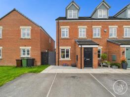 18, Poplar Place, Whinmoor, Leeds LS14 2FG