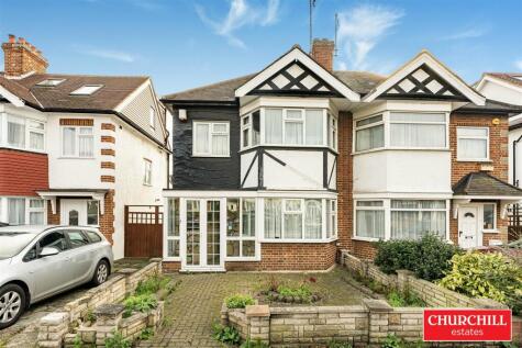 Elmcroft Avenue, Wanstead