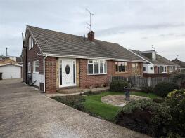 21, Lowfield Crescent, Hemsworth, Pontefract WF9 4HY
